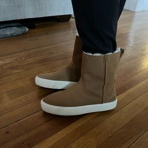 Declan uggs - size 9.5